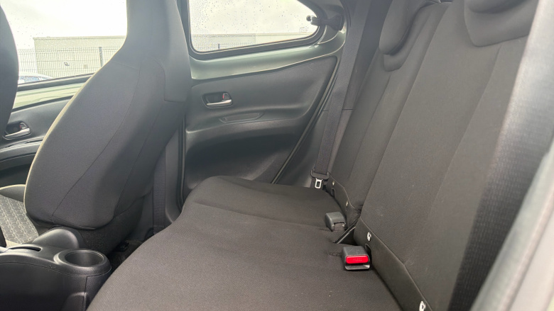 Toyota Aygo X 1.0 VVT-i Edge 5dr Petrol Hatchback